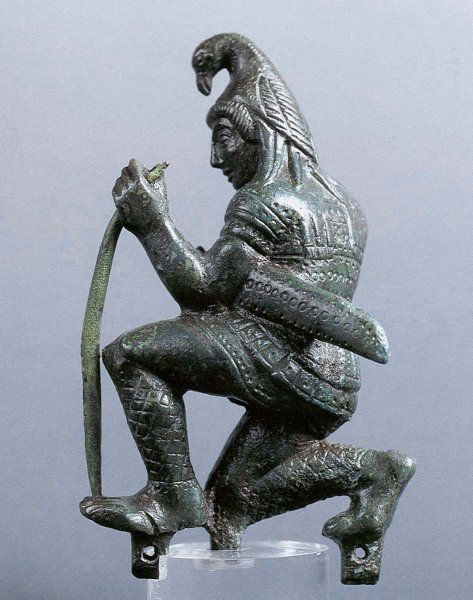 bronzetto-di-fabbricazione-etrusco-padana-raffigurante-paride-arciere-v-sec-a-c-museo-nazionale-di-altino