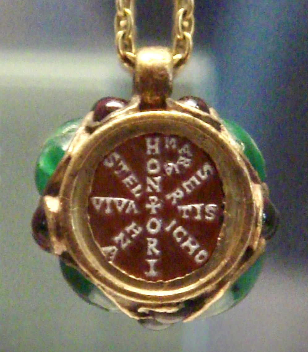 Pendente del l’imperatrice Maria moglie di Onorio con i nomi di tutta la famiglia imperiale